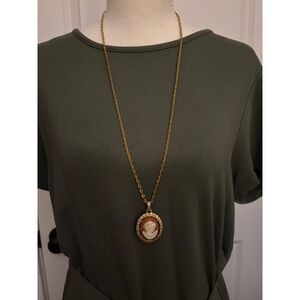1974 Reversible Cameo & Fleur-de-lis Pendant Necklace – Victorian Revival